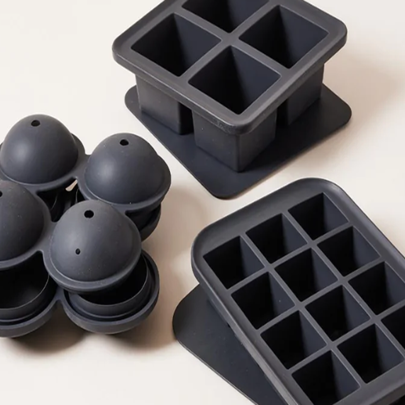 How to Select the Ideal Silicone Ice Cube Tray for Your Needs2