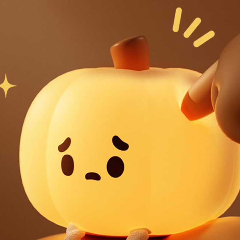 Personalized Silicone Halloween Pumpkin Night Light for Festival Decorations Manufacturing3