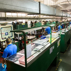 Which Is Better Plastic Or Silicone Ice Cube Trays6